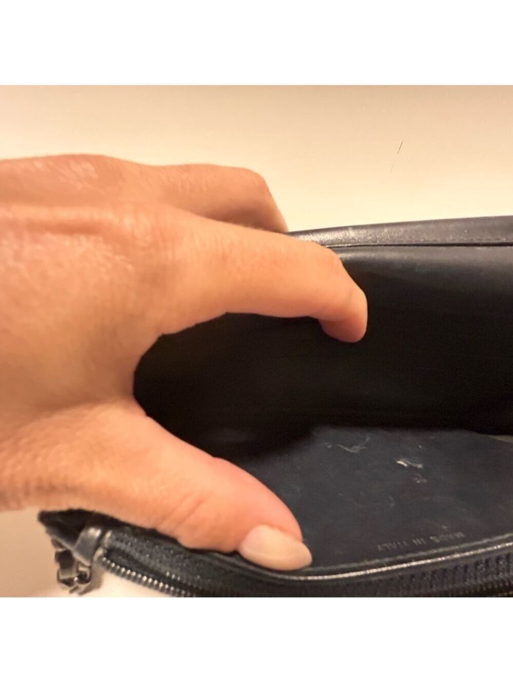 Chanel Navy Boy Velvet WOC - Picture 7 of 15